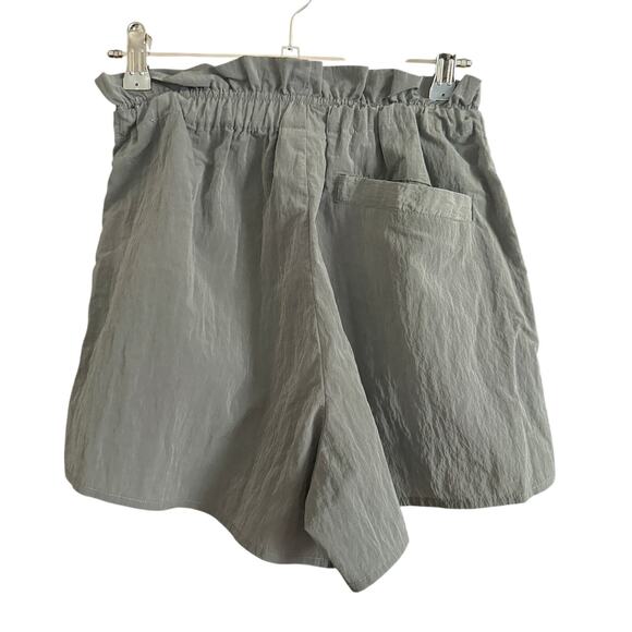 VARLEY | Gray Tulair High Rise Short Shimmer Shell Gray Nylon | Extra Small - Picture 3 of 6
